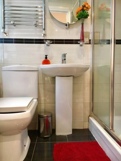 One Bedroom Flat In Central Londres Exterior foto